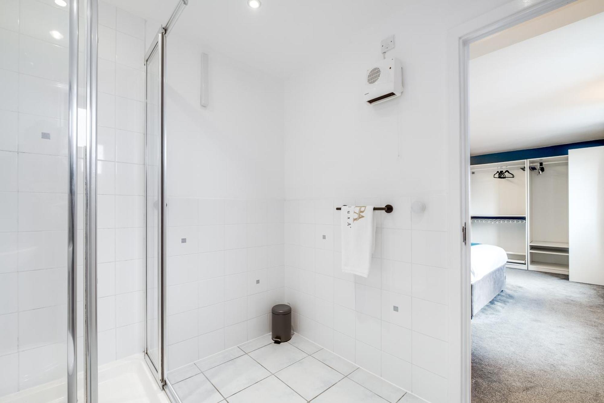 Pluxa Globe - Spacious Apartment In Jq With Parking Birmingham Exterior photo